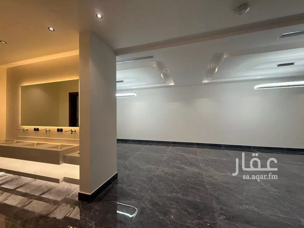 6 bedroom villa in Al Mahdiyyah 24