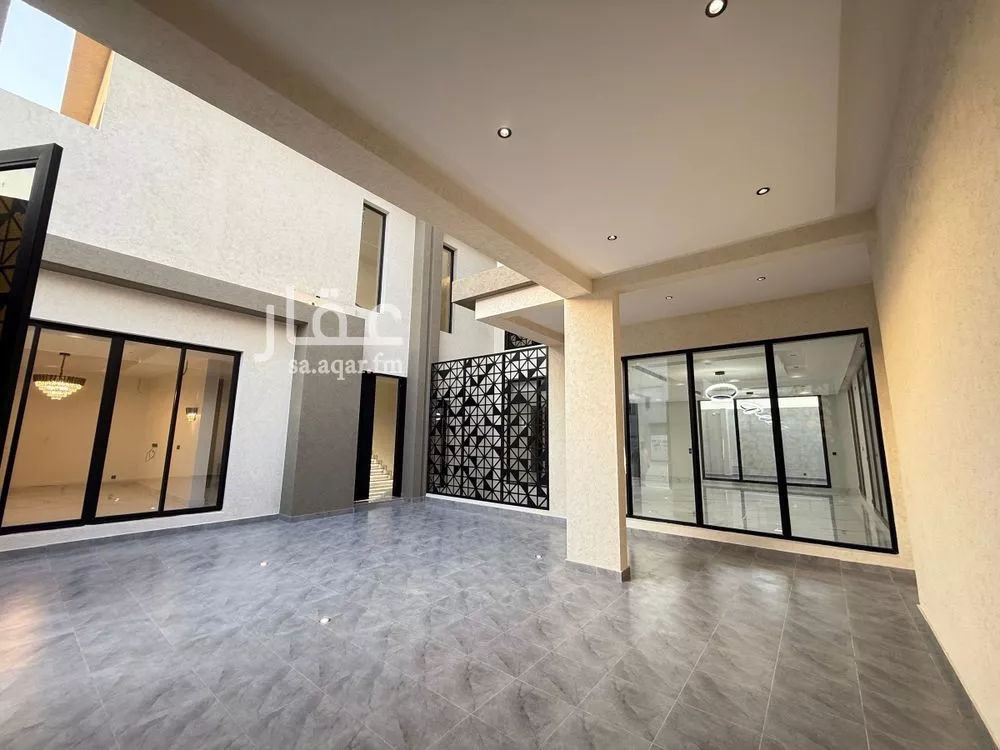 6 bedroom villa in Al Mahdiyyah 5