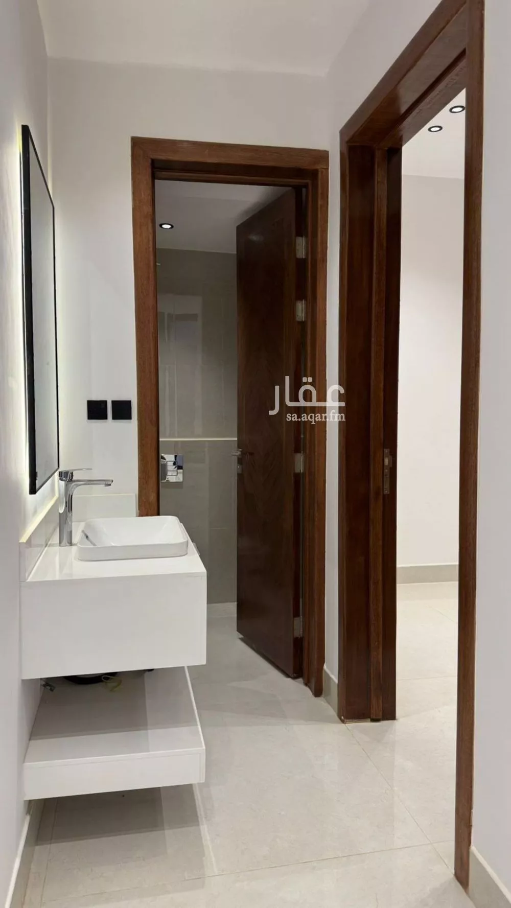 5 bedroom villa in Al Mahdiyyah 4