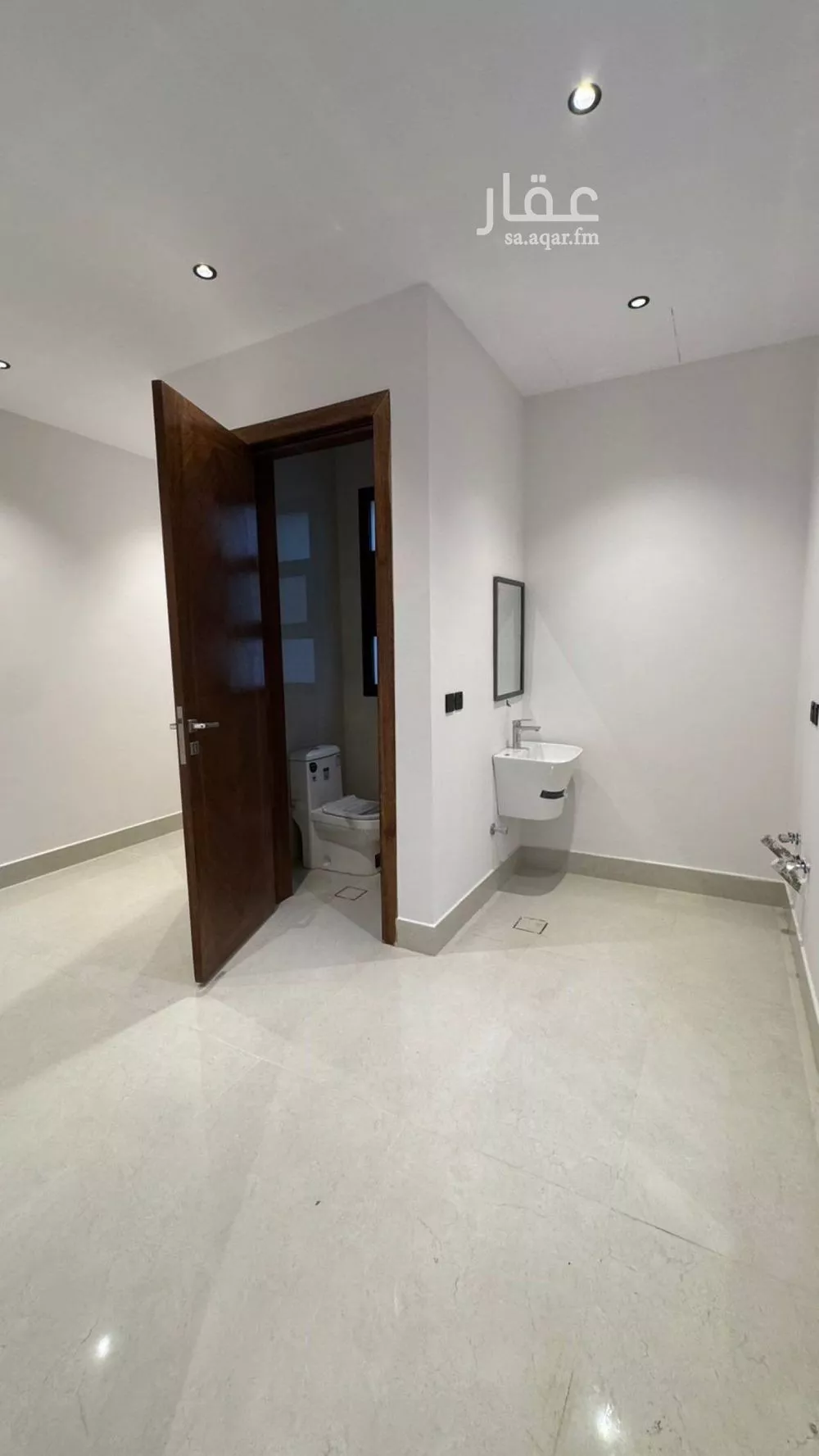 5 bedroom villa in Al Mahdiyyah 7