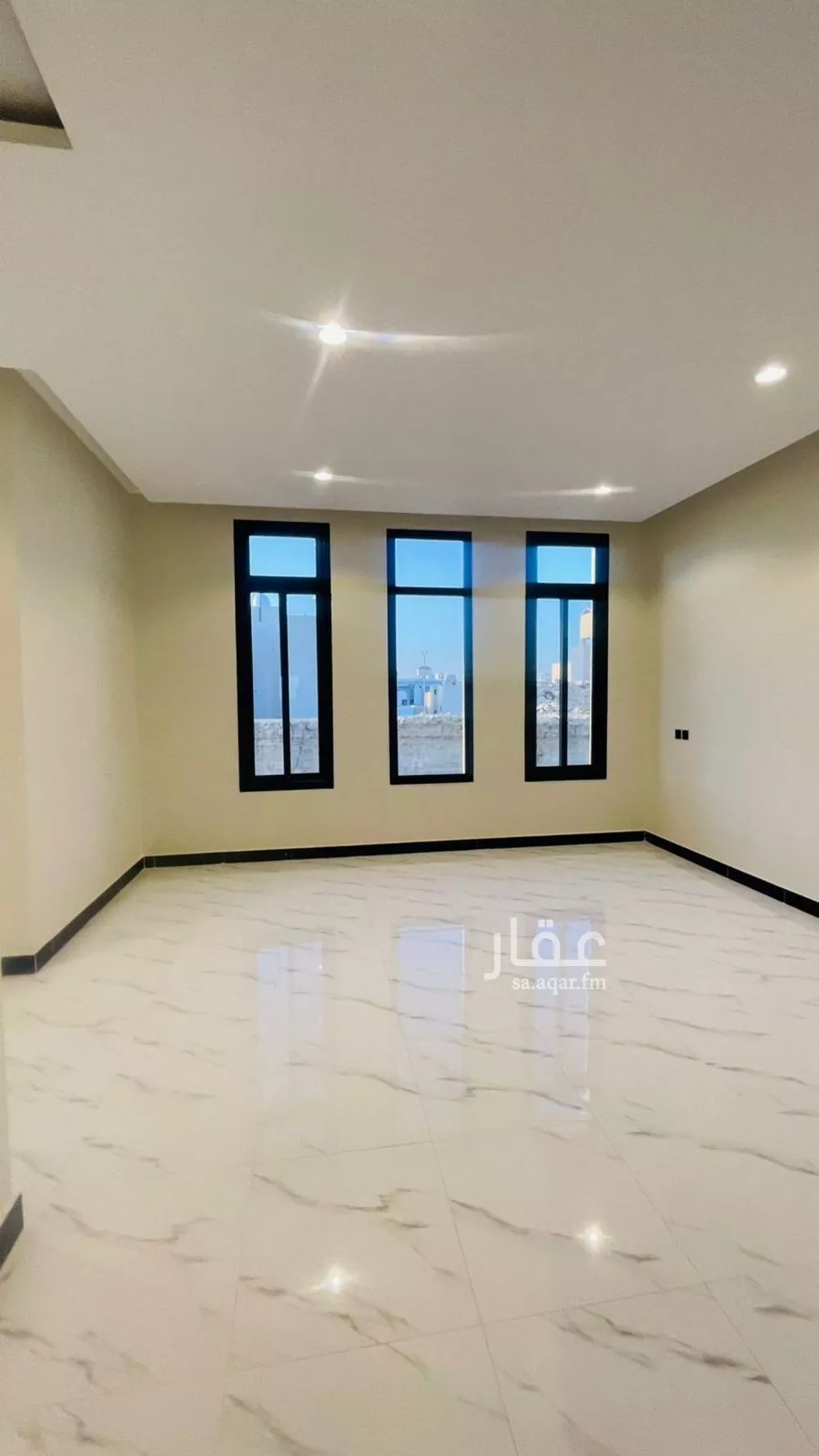6 bedroom villa in Dhahrat Laban 17