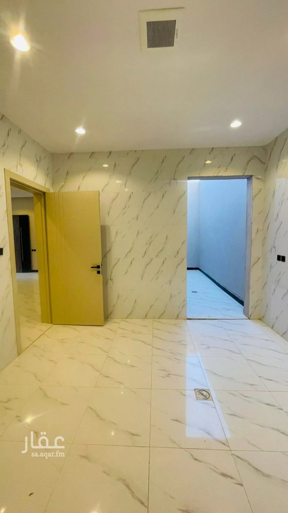 6 bedroom villa in Dhahrat Laban 6