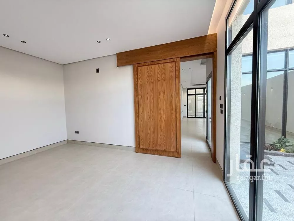 5 bedroom villa in Al Mahdiyyah 15