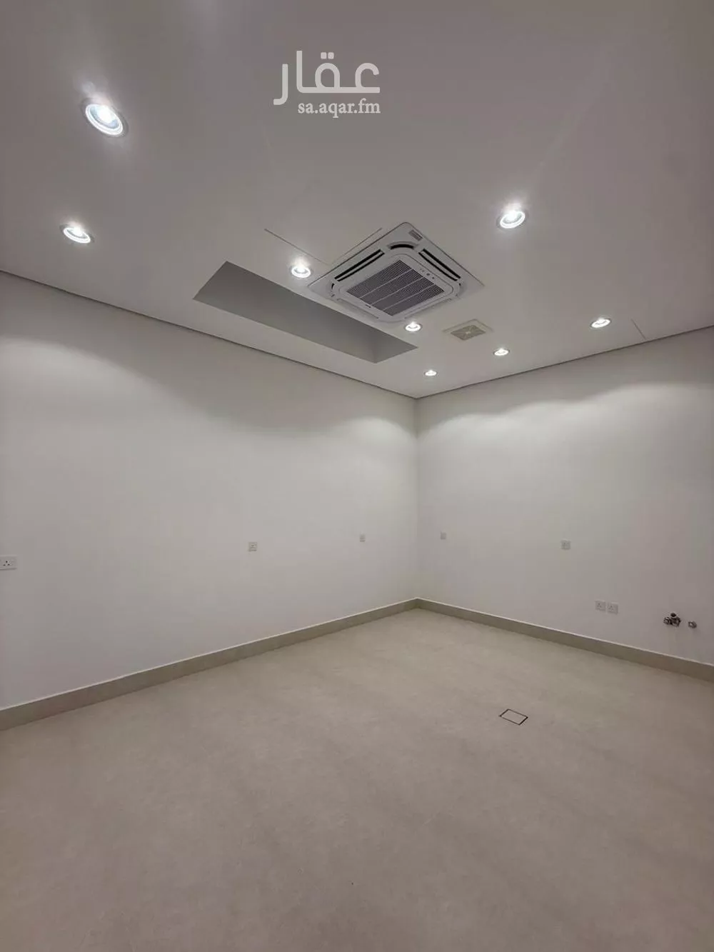 6 bedroom villa in Al Mahdiyyah 2