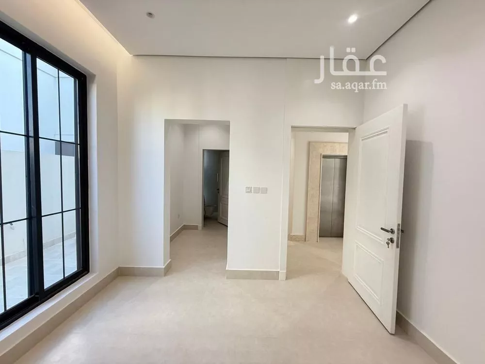 6 bedroom villa in Al Mahdiyyah 11