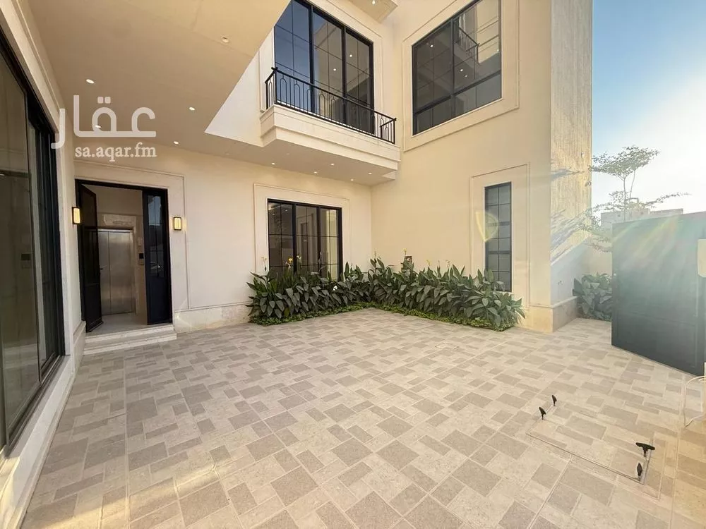 6 bedroom villa in Al Mahdiyyah 21
