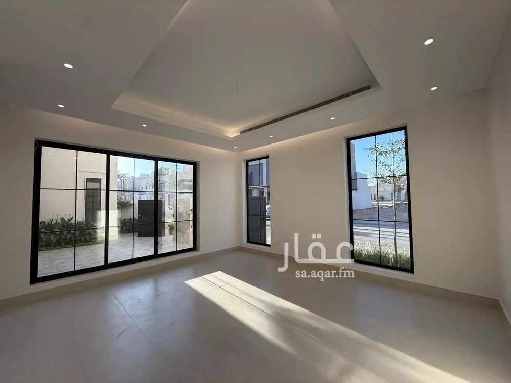 6 bedroom villa in Al Mahdiyyah 4