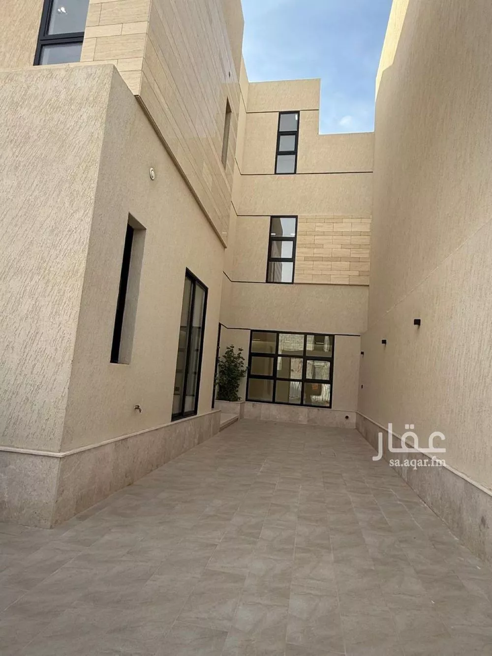 5 bedroom villa in Al Mahdiyyah 18