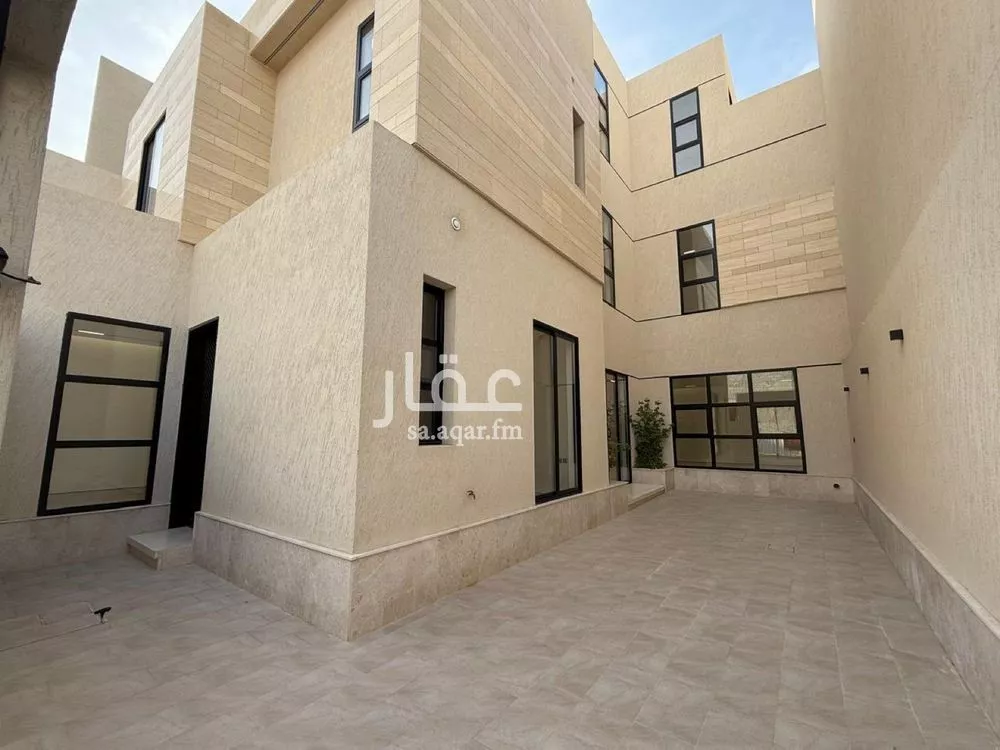 5 bedroom villa in Al Mahdiyyah 22