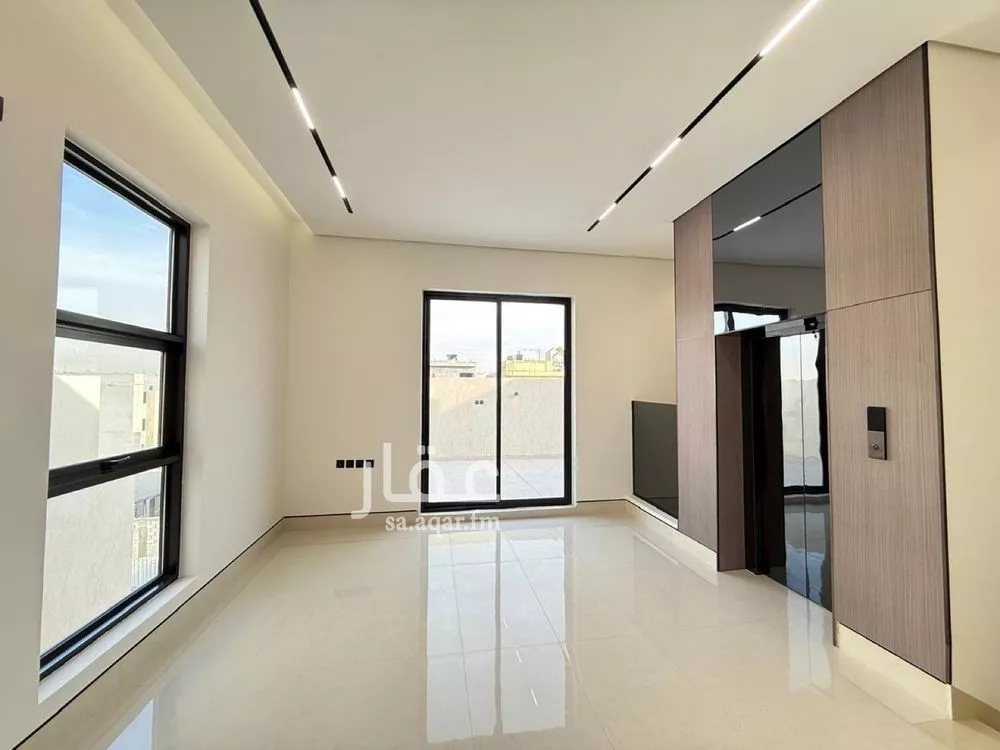 5 bedroom villa in Al Mahdiyyah 7