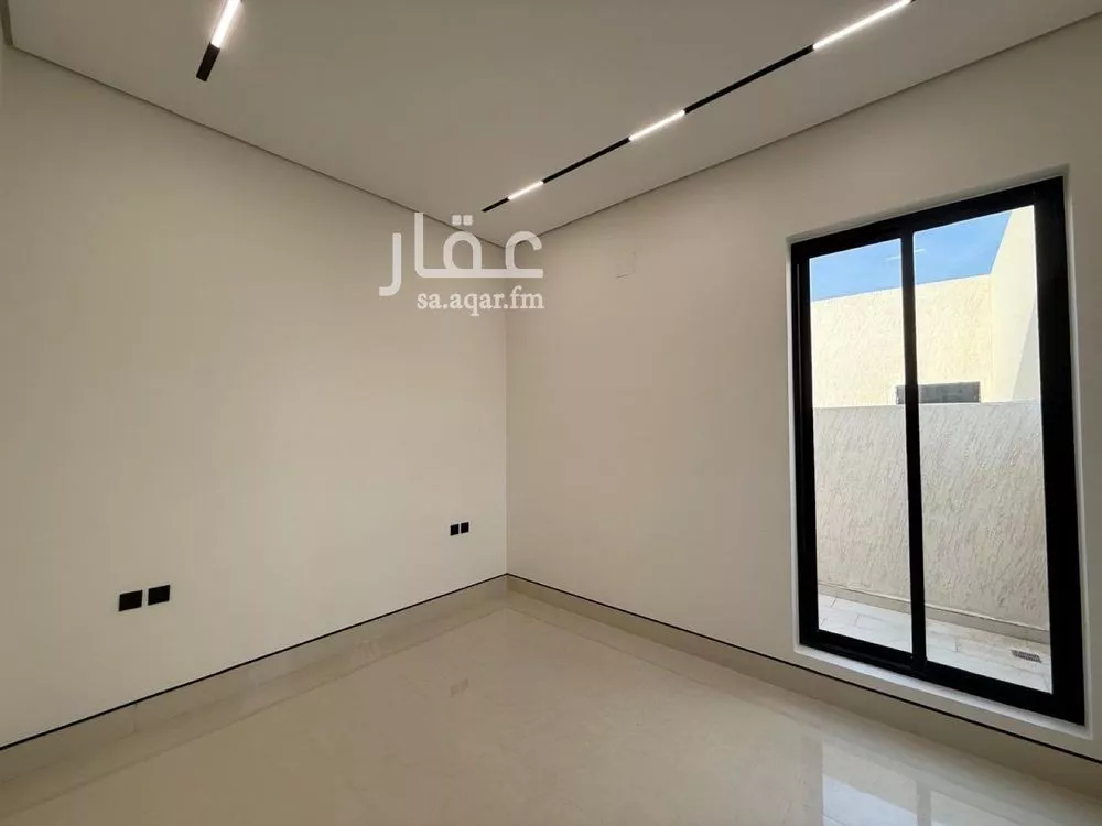 5 bedroom villa in Al Mahdiyyah 8
