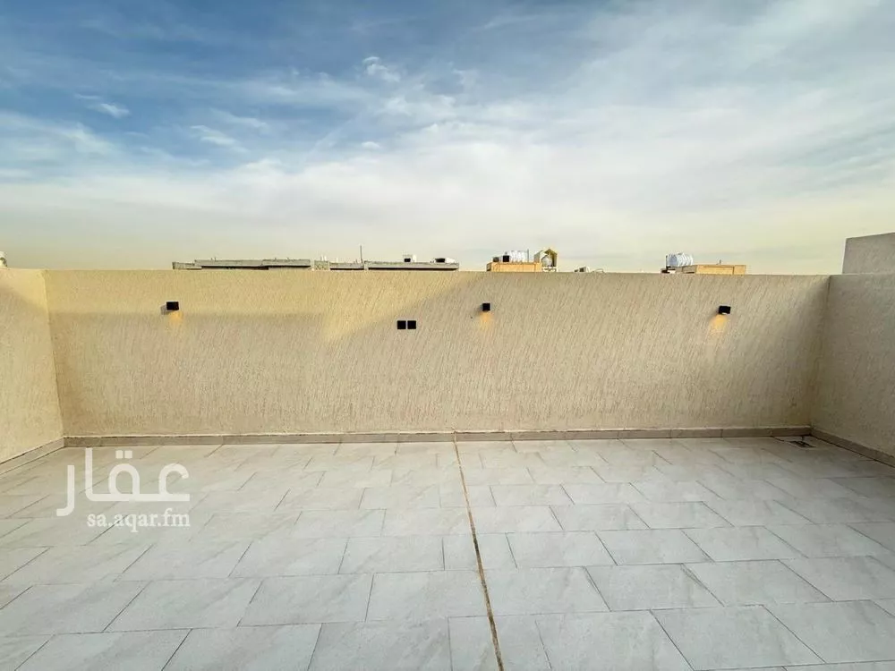 5 bedroom villa in Al Mahdiyyah 9