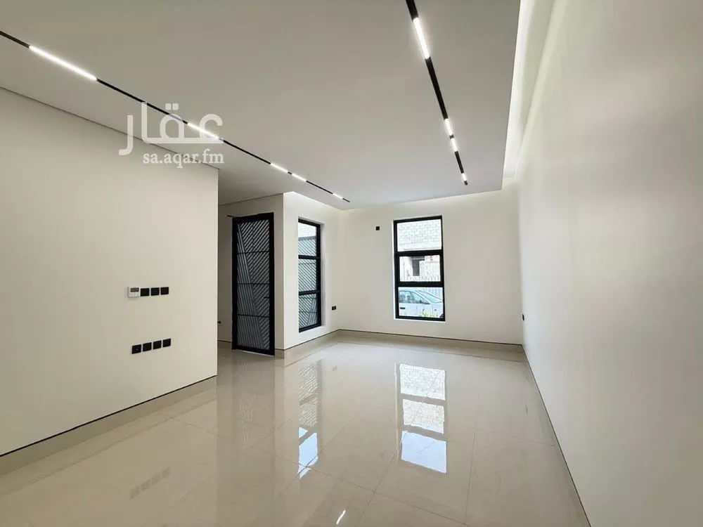 5 bedroom villa in Al Mahdiyyah 10