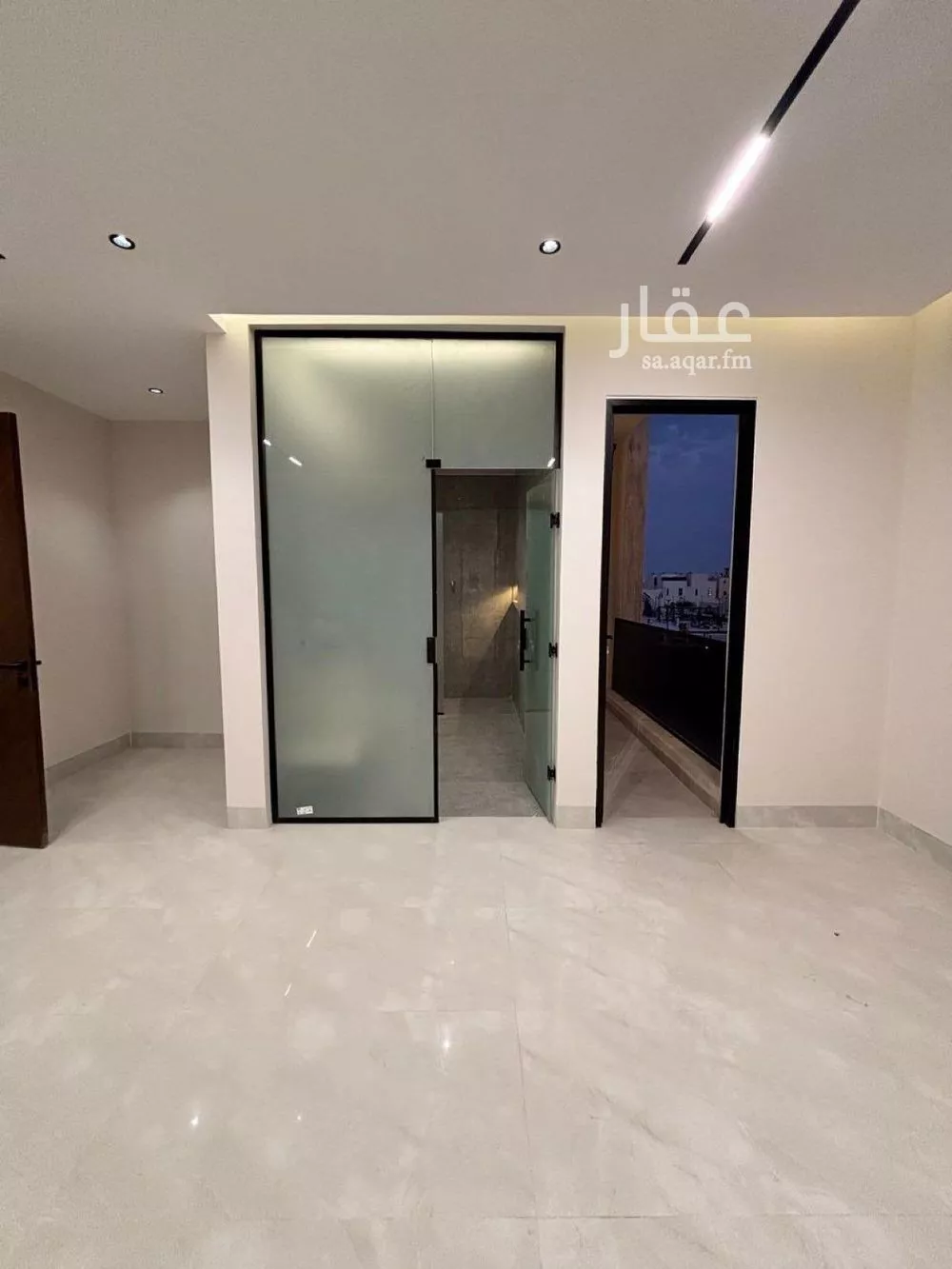 5 bedroom villa in Al Mahdiyyah 12