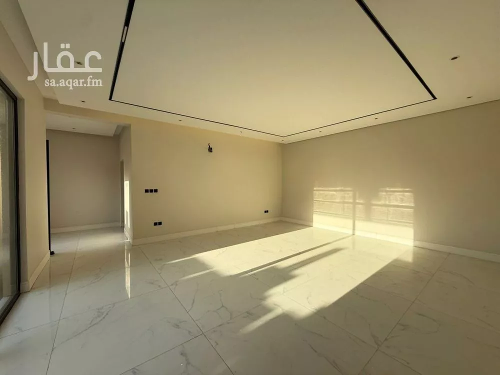 5 bedroom villa in Al Mahdiyyah 4