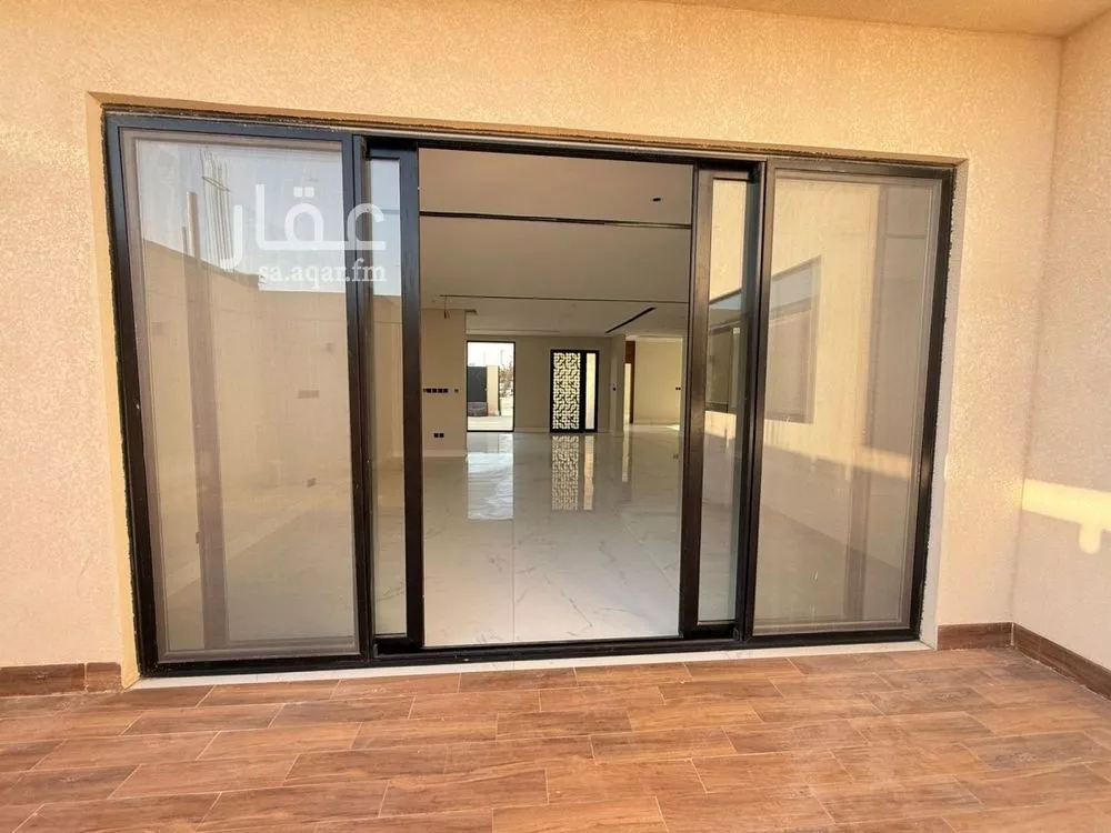 5 bedroom villa in Al Mahdiyyah 5