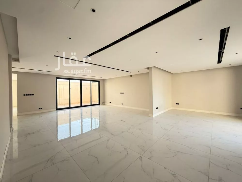 5 bedroom villa in Al Mahdiyyah 7