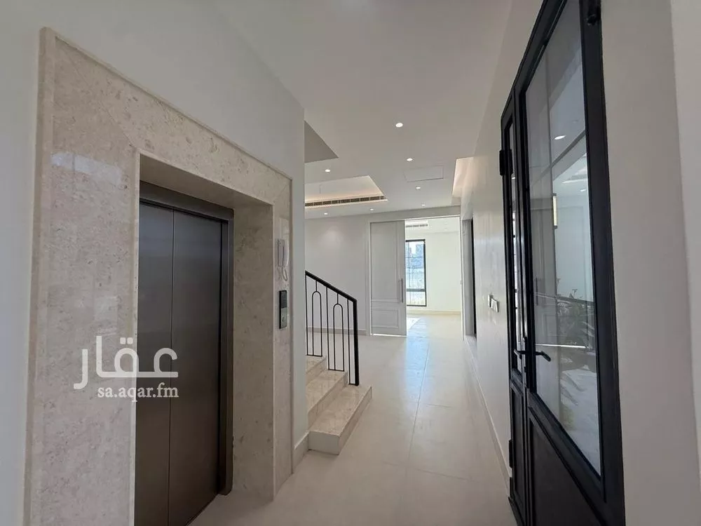 6 bedroom villa in Al Mahdiyyah 16