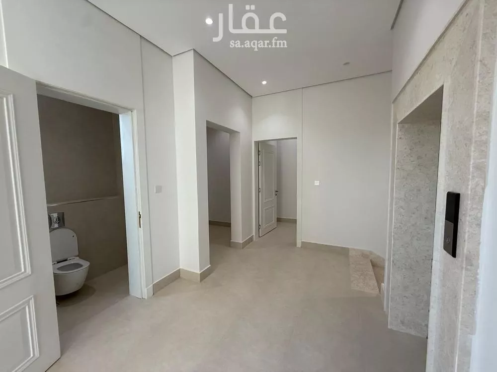 6 bedroom villa in Al Mahdiyyah 5