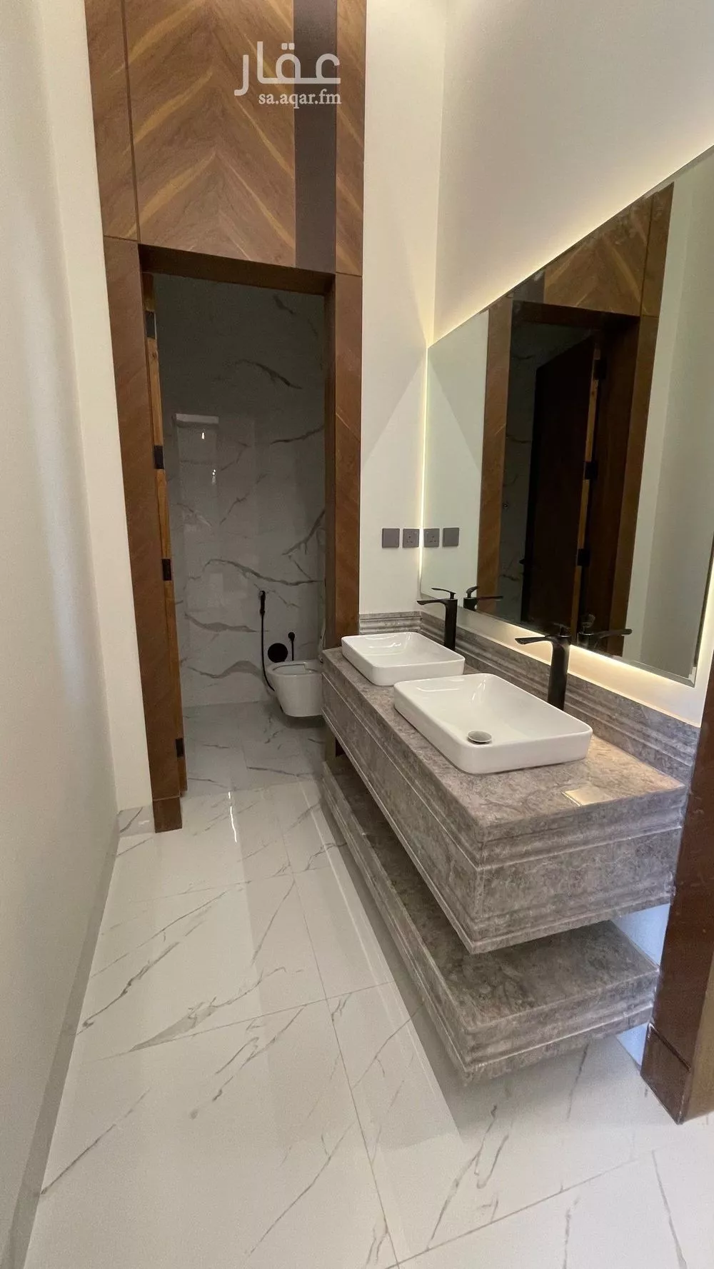 5 bedroom villa in Al Mahdiyyah 8