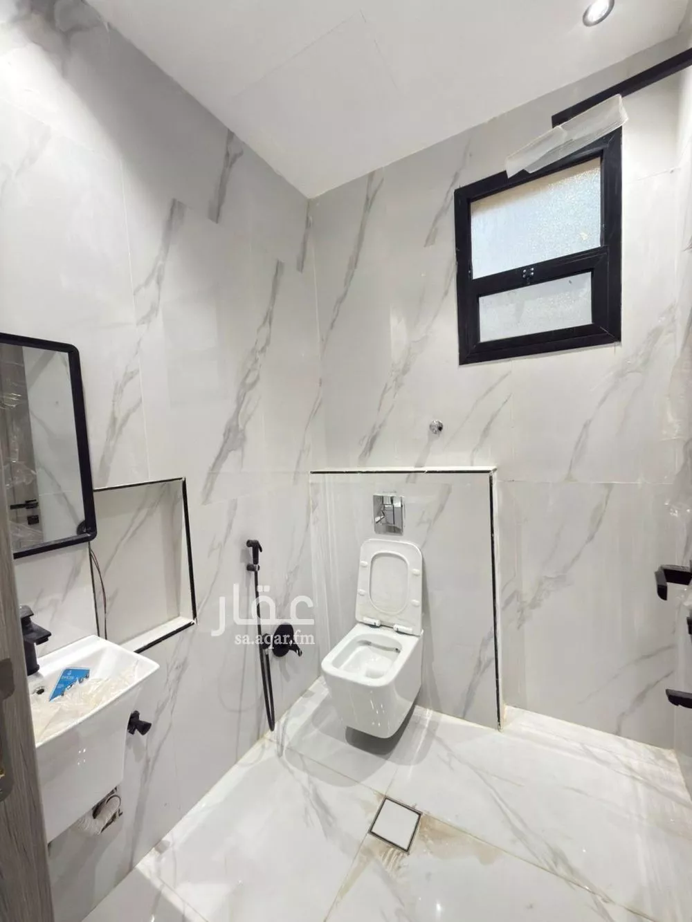 5 bedroom villa in Dhahrat Namar 17