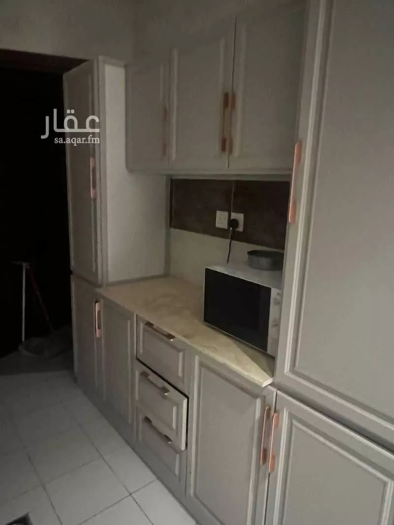 3 bedroom apartment in Al Gharra 3