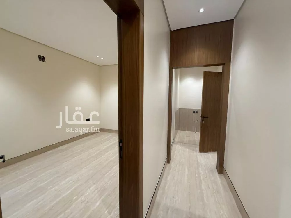 5 bedroom villa in Al Mahdiyyah 16