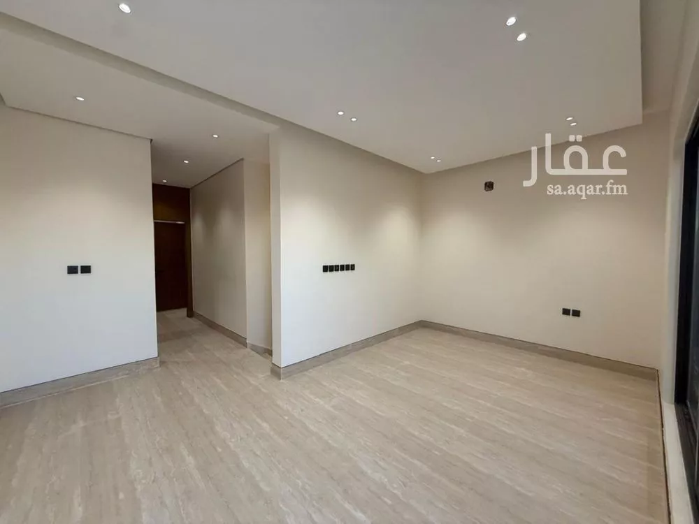 5 bedroom villa in Al Mahdiyyah 22