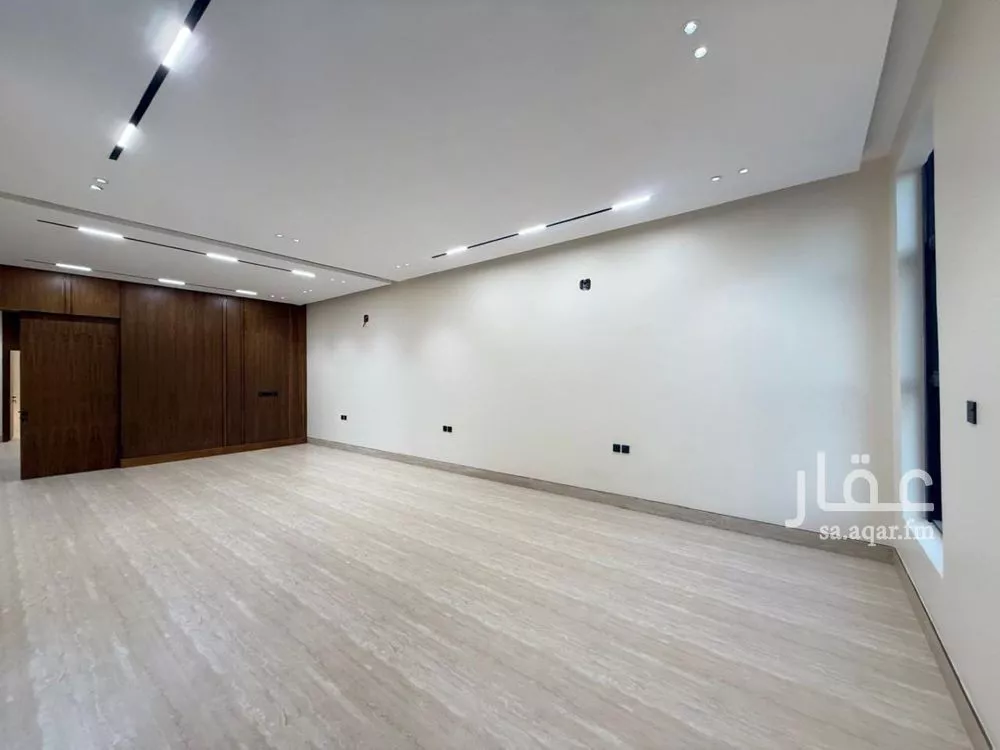 5 bedroom villa in Al Mahdiyyah 7