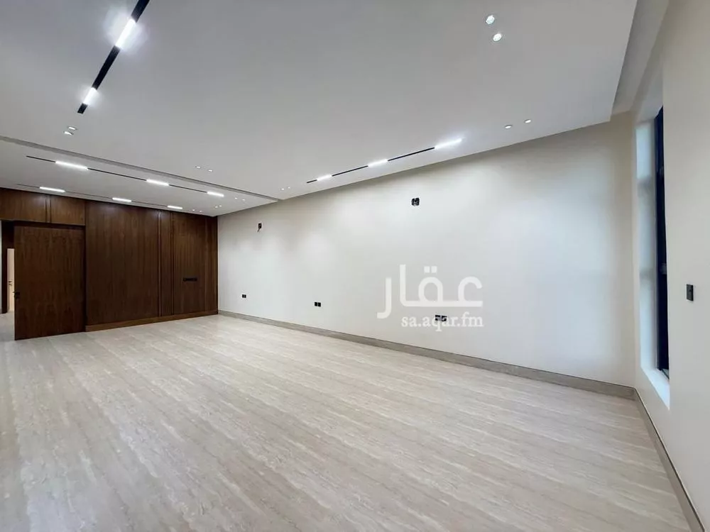 5 bedroom villa in Al Mahdiyyah 22