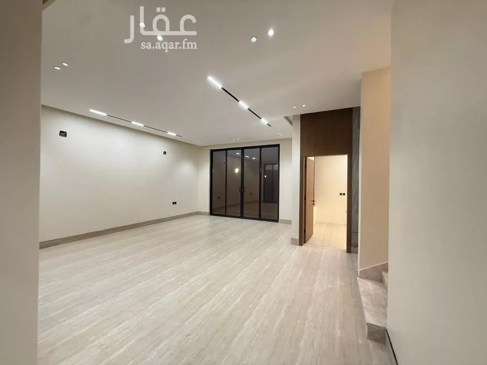 5 bedroom villa in Al Mahdiyyah 24