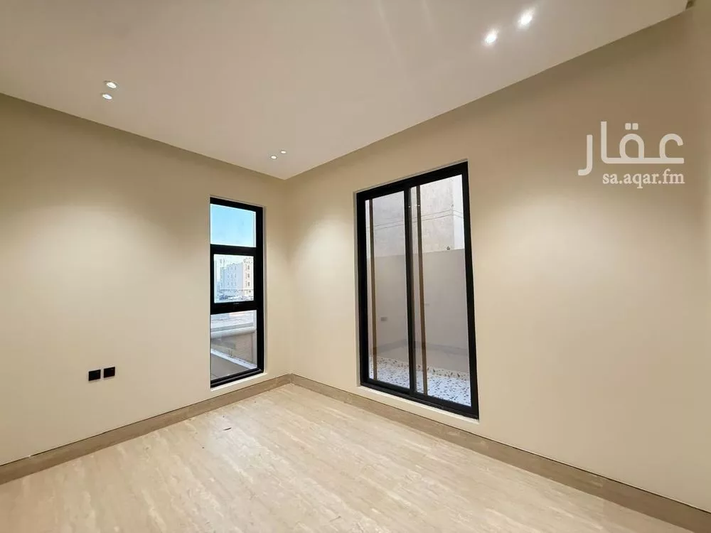 5 bedroom villa in Al Mahdiyyah 8