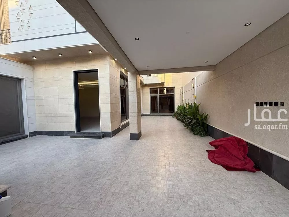 5 bedroom villa in Al Mahdiyyah 20