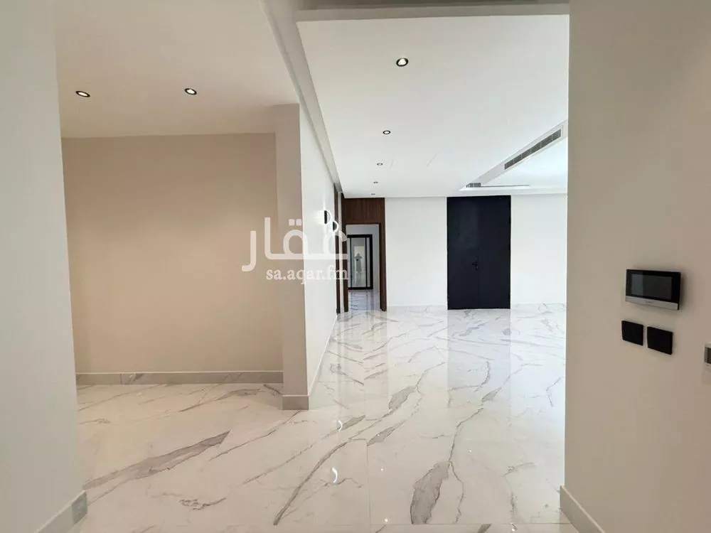 6 bedroom villa in Al Mahdiyyah 11