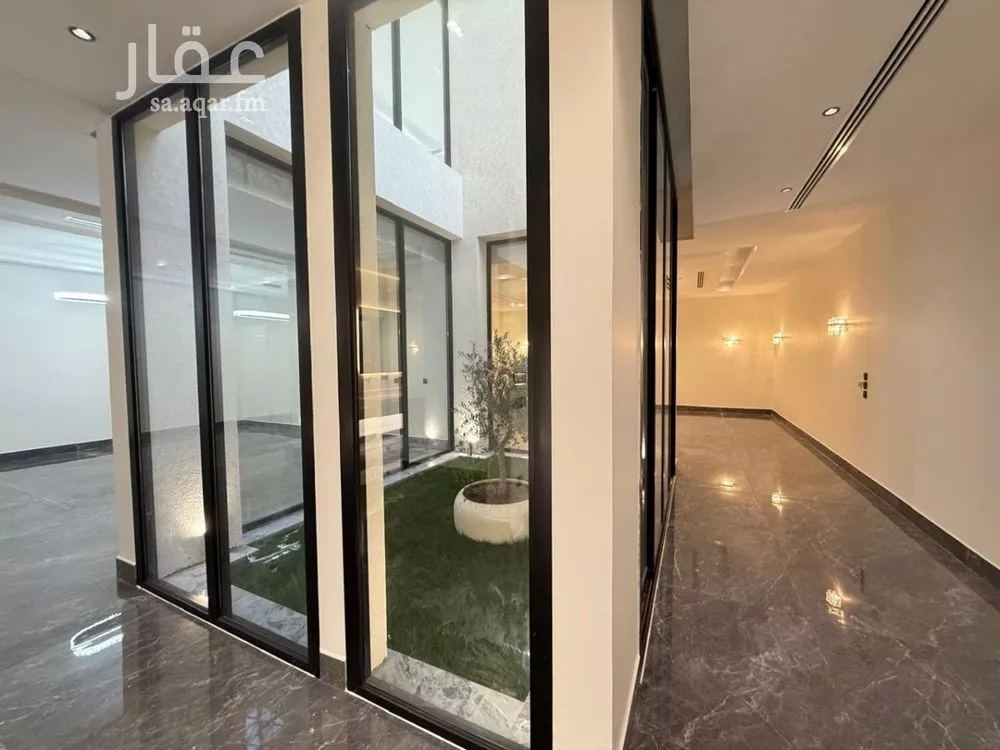 6 bedroom villa in Al Mahdiyyah 17