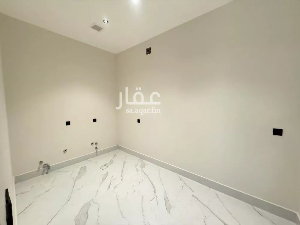 6 bedroom villa in Al Mahdiyyah 21