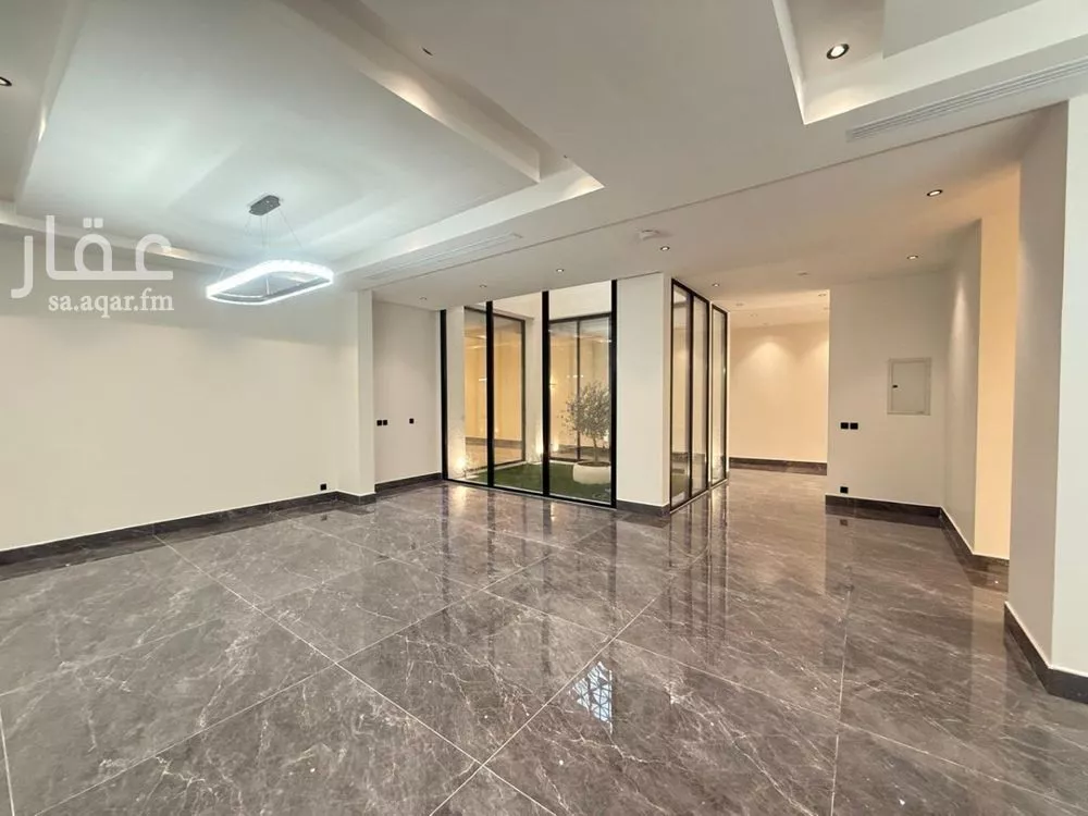 6 bedroom villa in Al Mahdiyyah 26