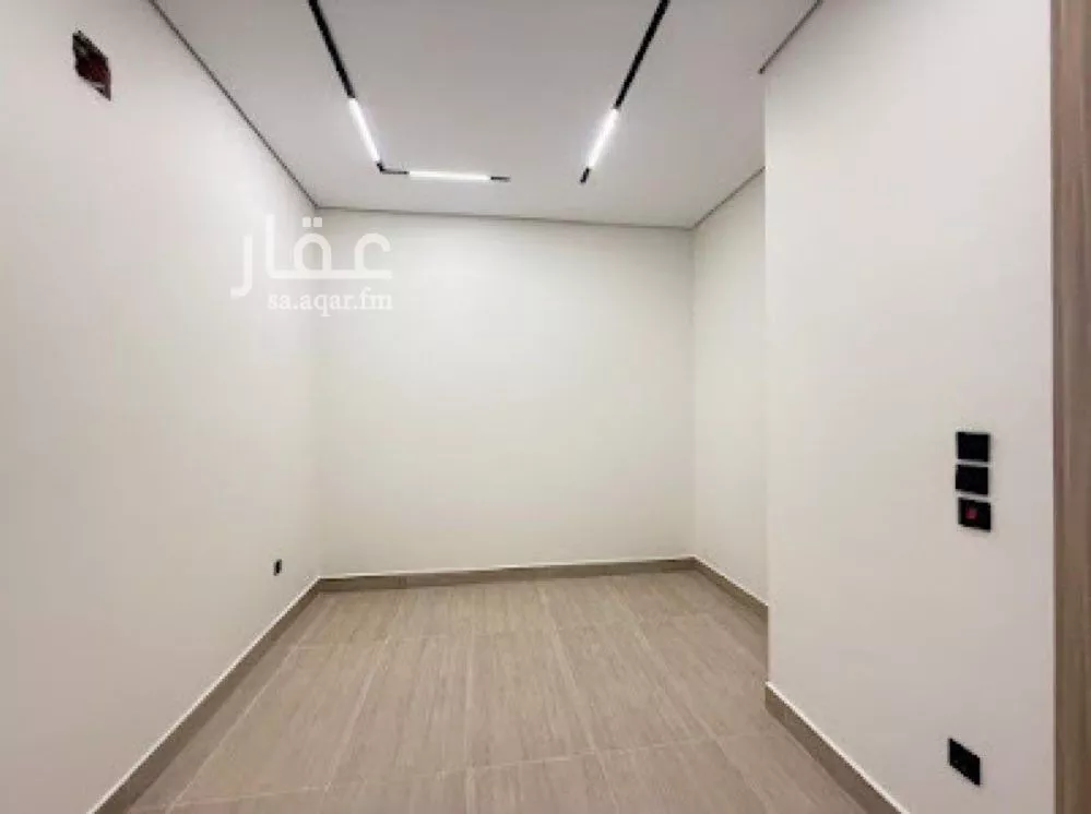 5 bedroom villa in Al Mahdiyyah 5