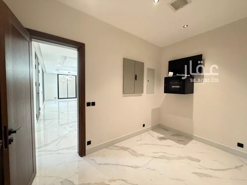 6 bedroom villa in Al Mahdiyyah 11