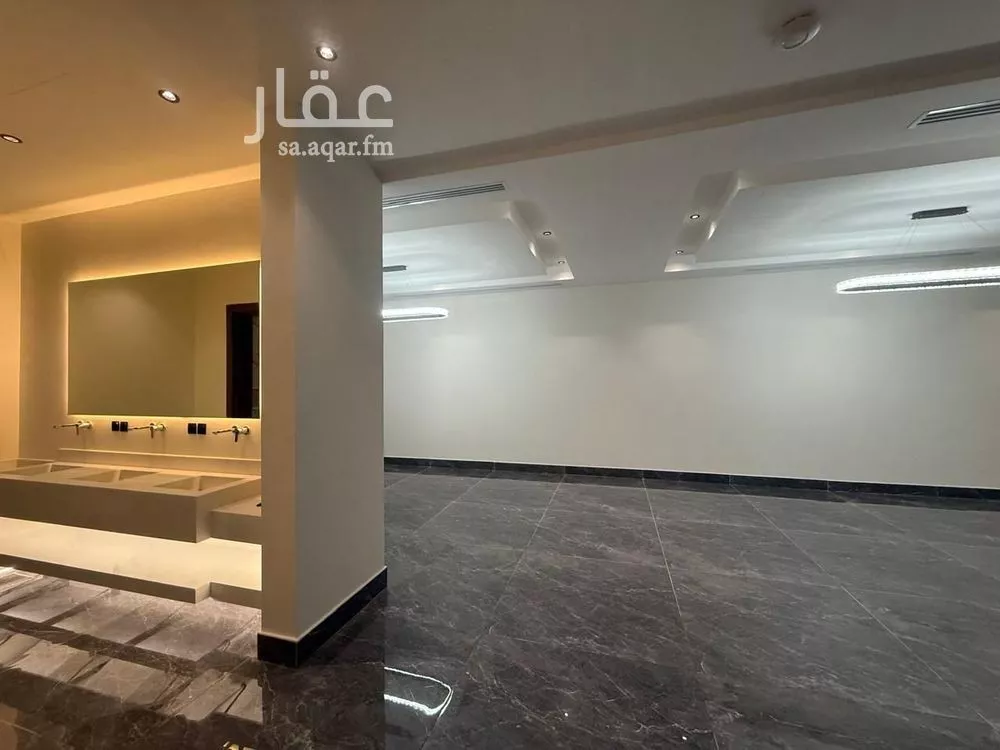 6 bedroom villa in Al Mahdiyyah 24