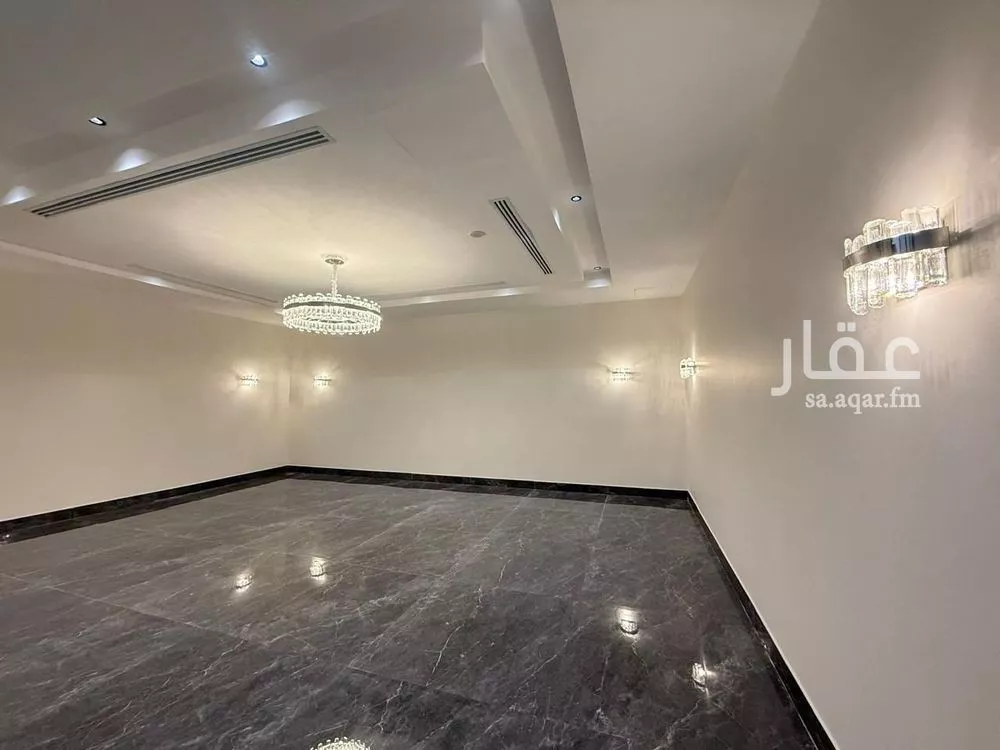 6 bedroom villa in Al Mahdiyyah 26