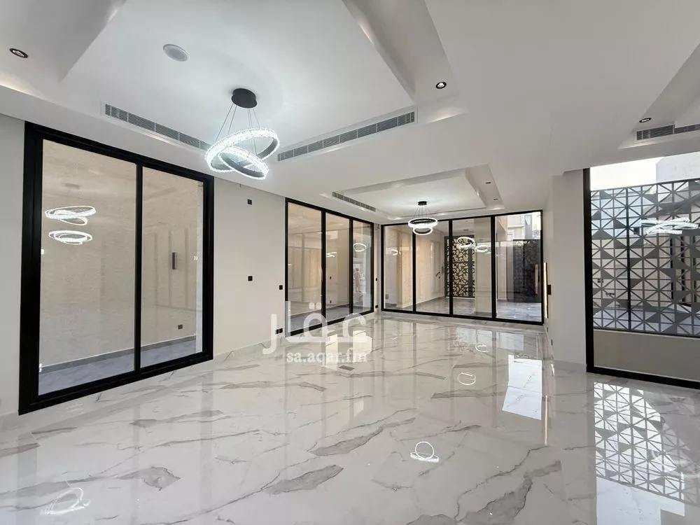 6 bedroom villa in Al Mahdiyyah 8