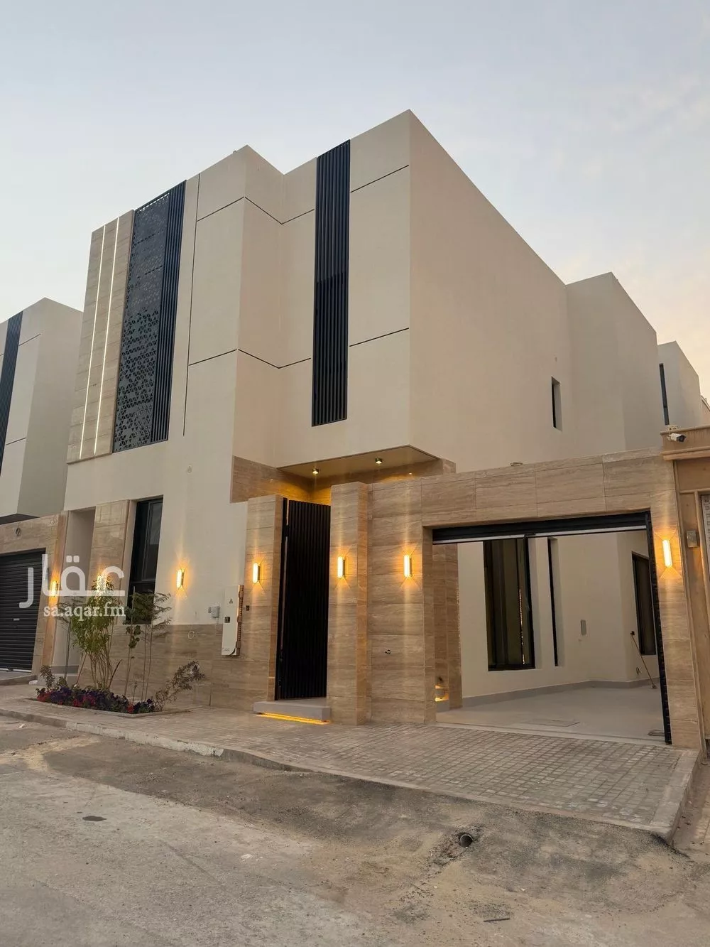 5 bedroom villa in Al Mahdiyyah 2