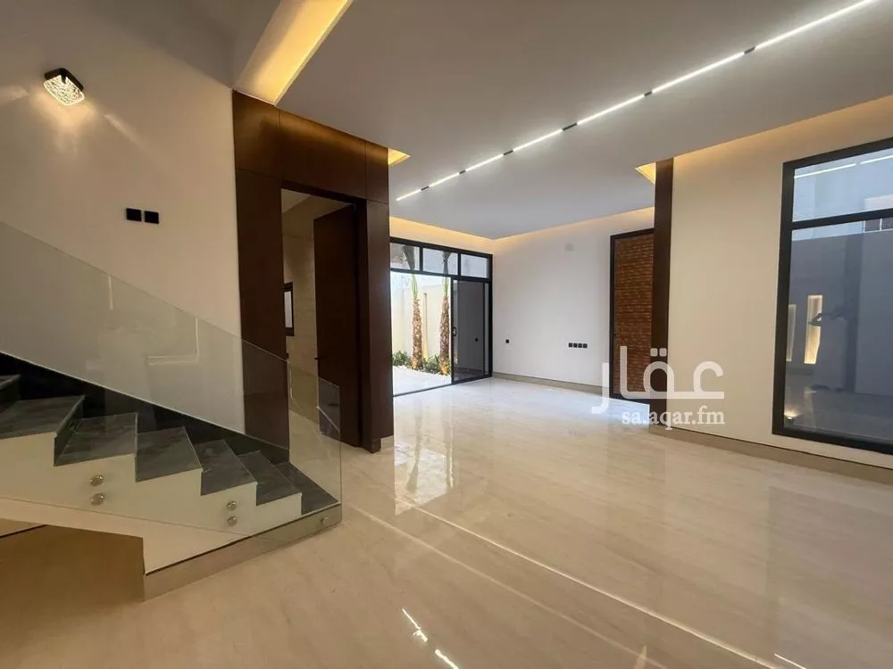 4 bedroom villa in Al Mahdiyyah 2