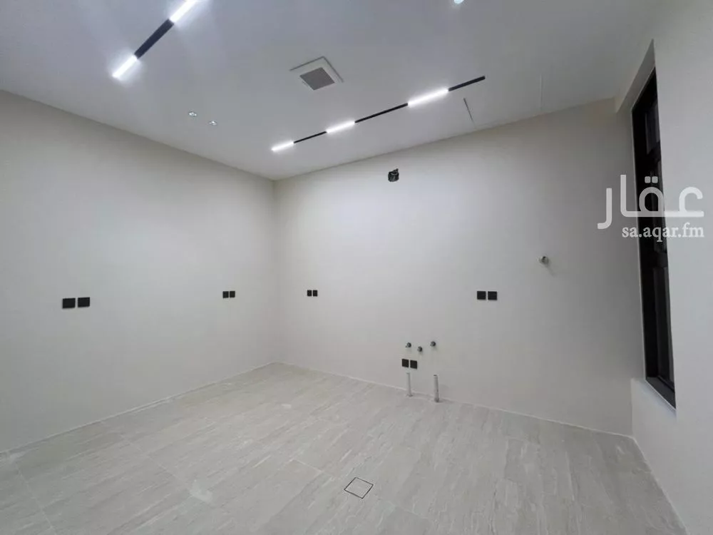 6 bedroom villa in Al Mahdiyyah 16