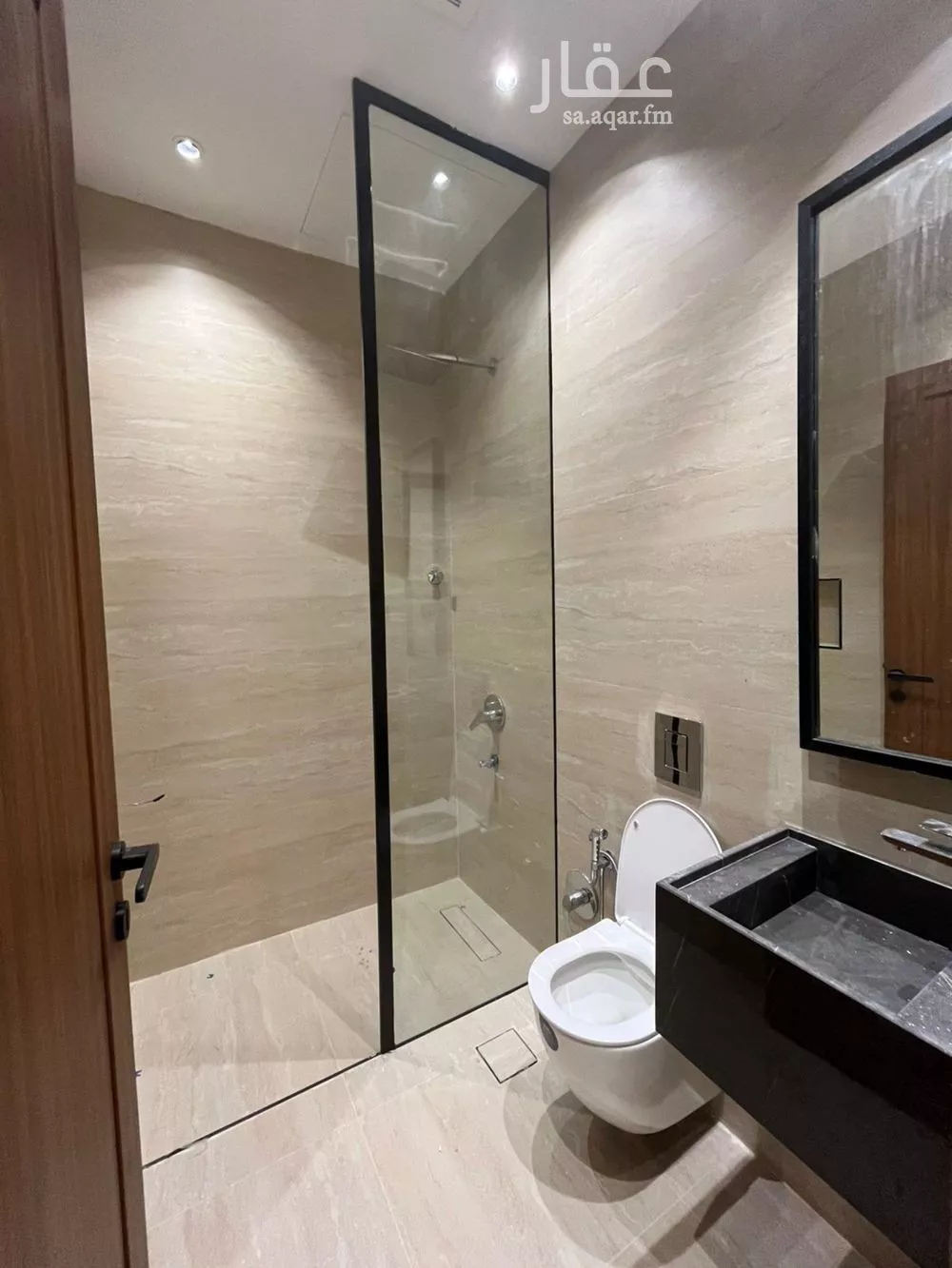 6 bedroom villa in Al Mahdiyyah 23