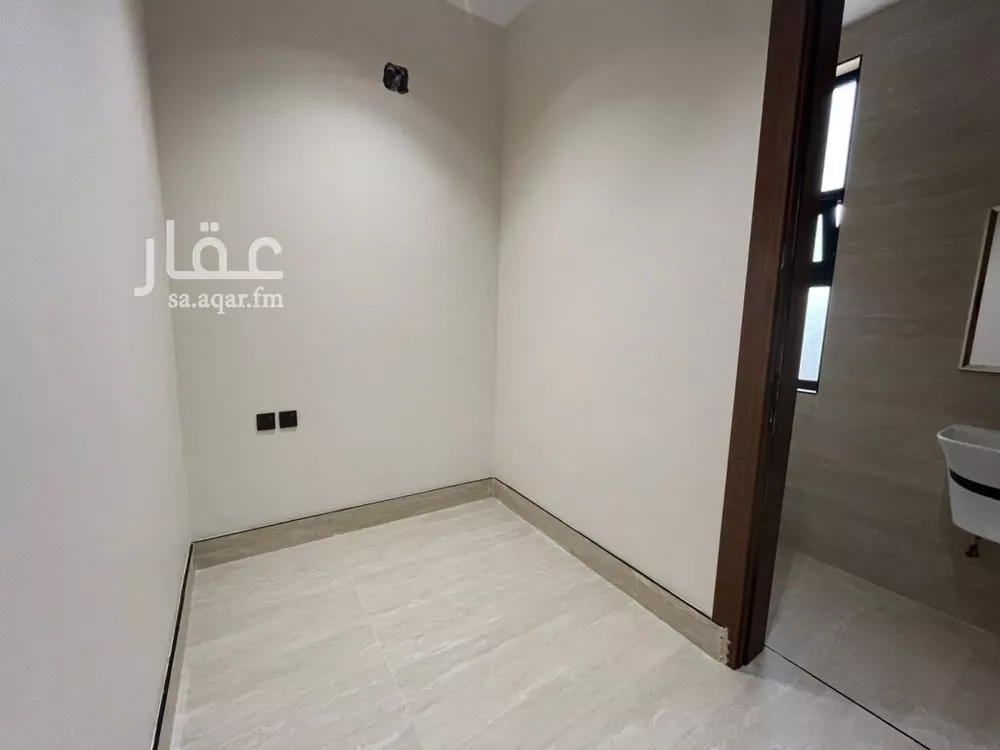 6 bedroom villa in Al Mahdiyyah 26