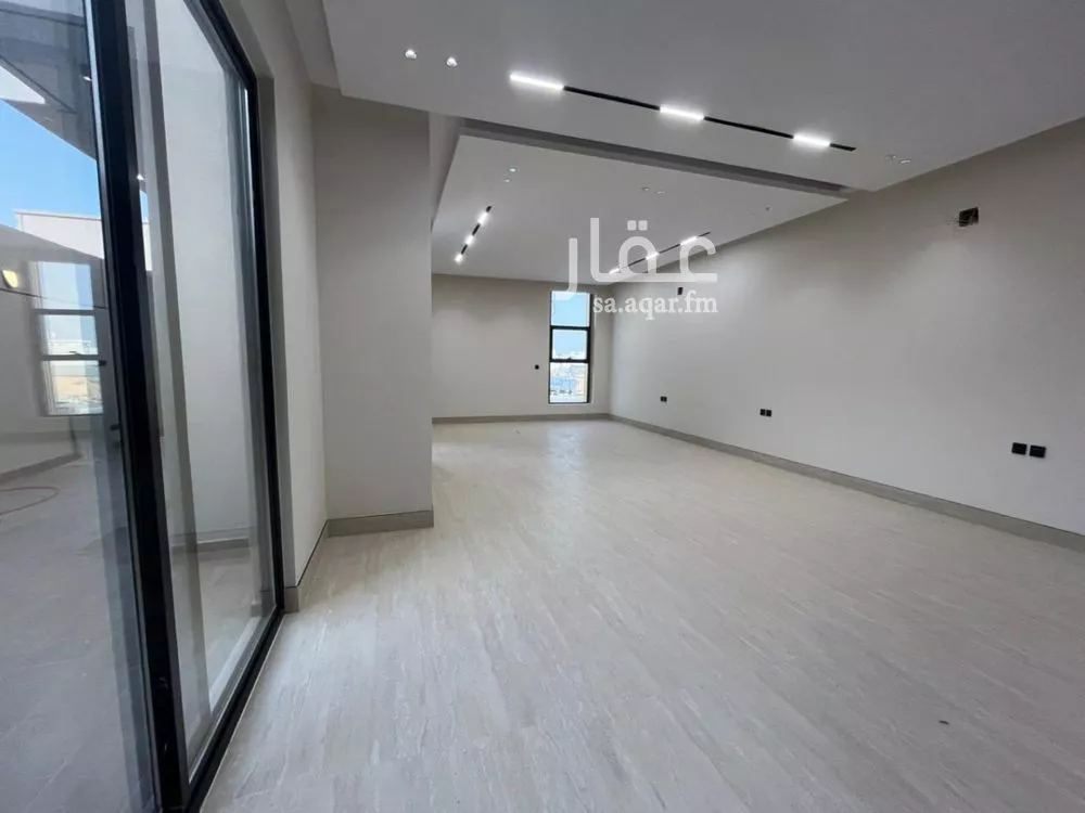6 bedroom villa in Al Mahdiyyah 7
