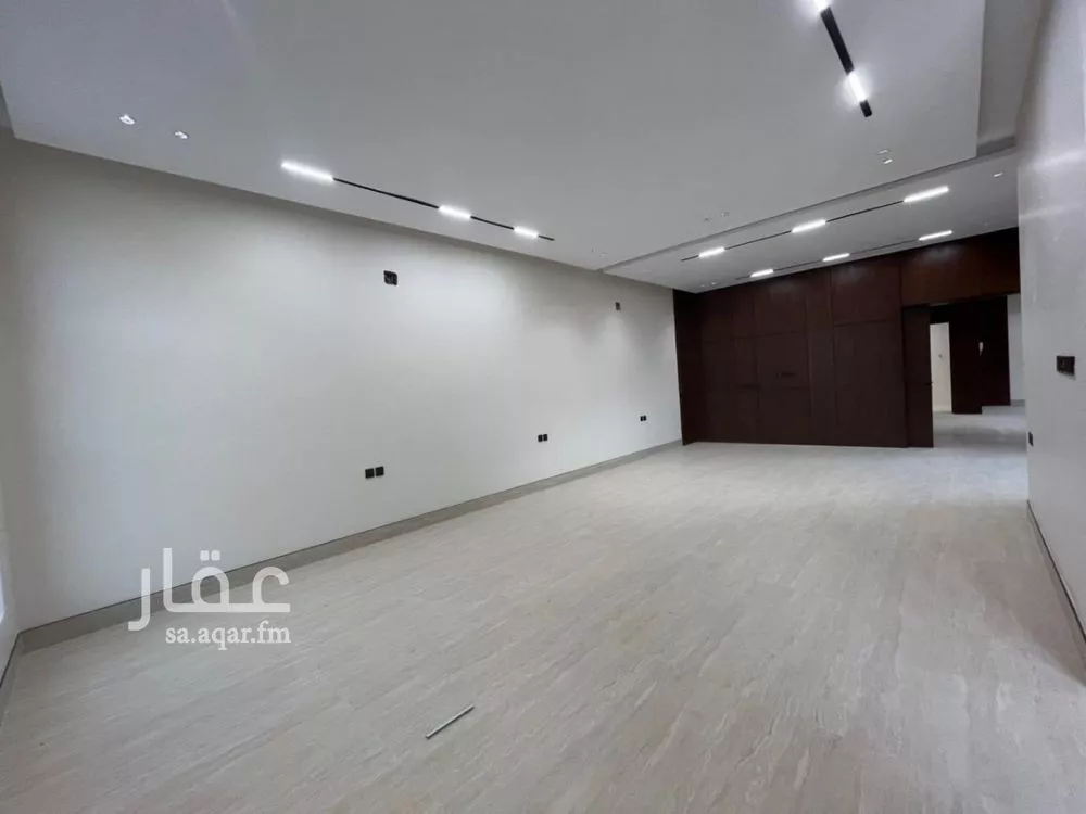 6 bedroom villa in Al Mahdiyyah 8