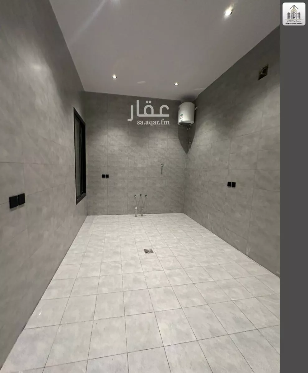 8 bedroom villa in Al Janadriyah 10